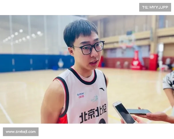 杨皓喆狂砍破超三历史纪录,助力球队闯入武汉赛区半决赛(杨皓喆进决赛了吗) 杨皓喆狂砍破超三历史纪录,助力球队闯入武汉赛区半决赛(杨皓喆进决赛了吗)